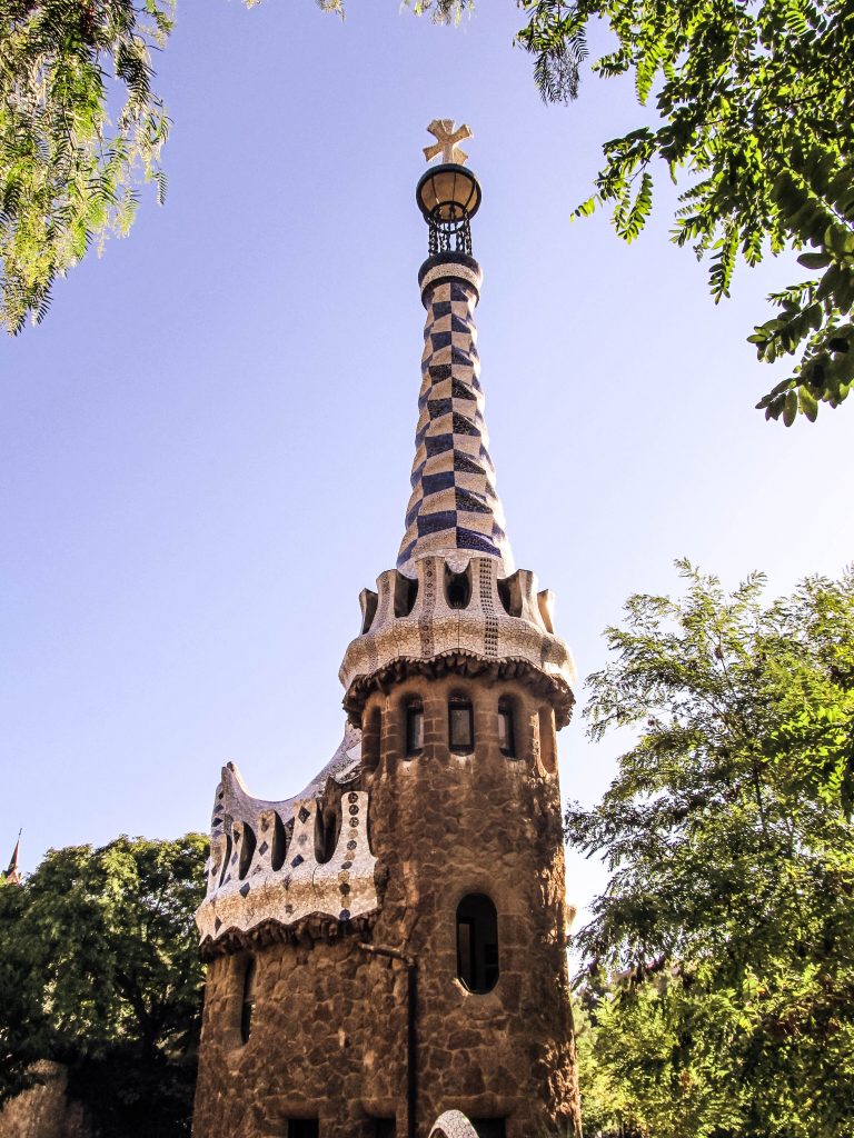 Дом привратника в парке Гуэль