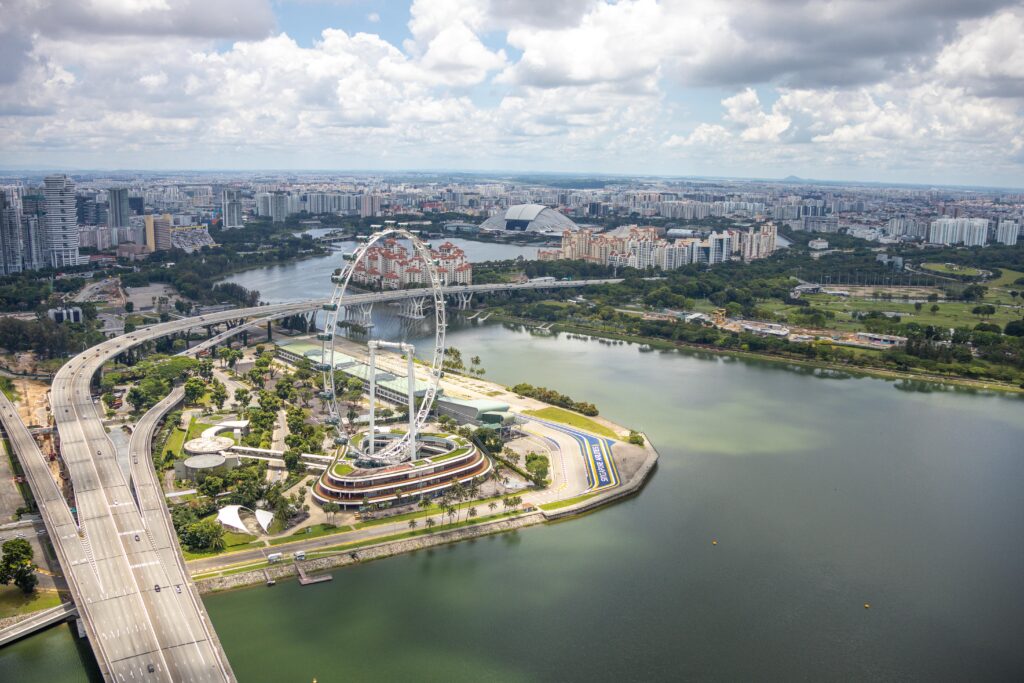 Панорама Сингапура со SkyPark Observation Deck